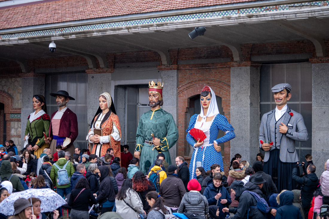 Gigantes y cabezudos