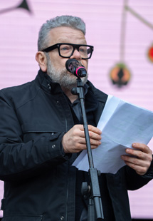 presentación de Alberto Chicote destaca la capacidad de los cocineros para “disfrazar los alimentos” y buscar “la diversión y la sorpresa” en el pregón de carnaval
