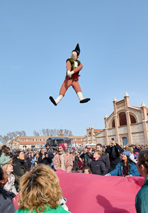 presentación de El popular manteo del pelele y las murgas y chirigotas protagonizan la programación del domingo de carnaval